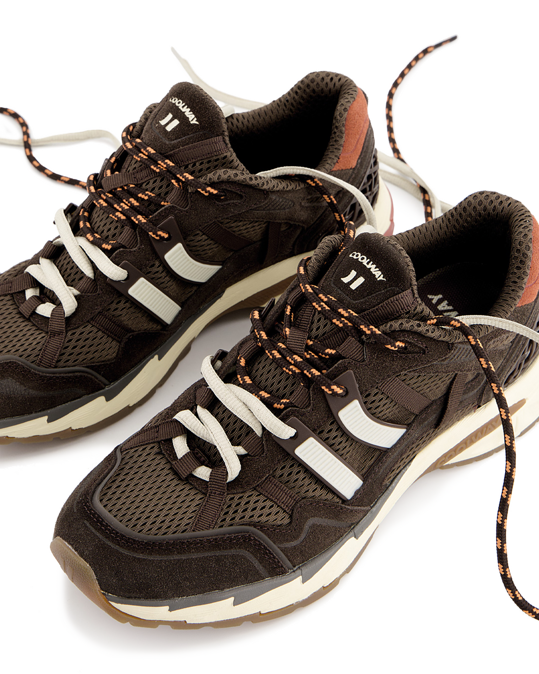 W Oasis Run Dark Brown 7603425-0201