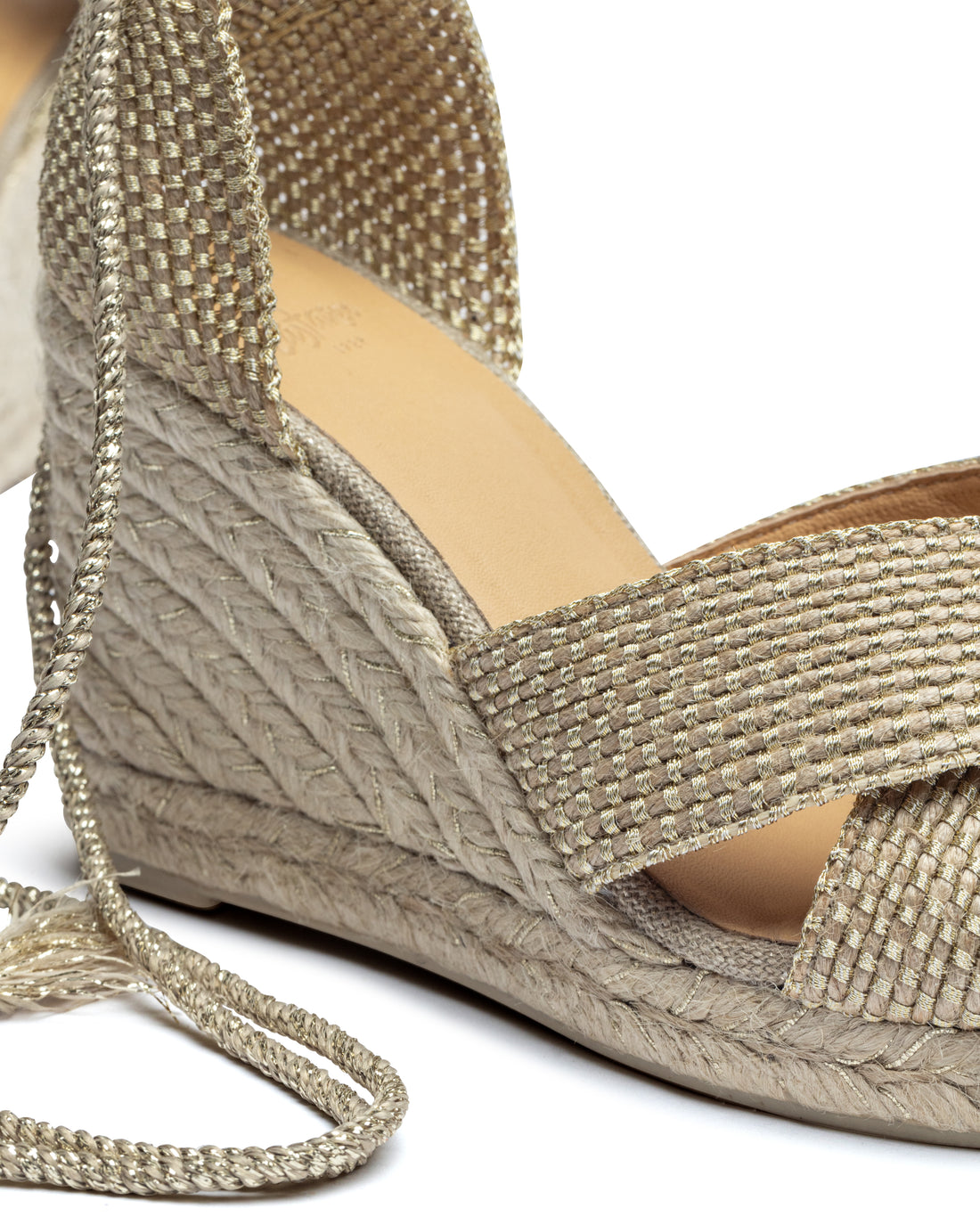 Becca 8 Oro Wedge Espadrille