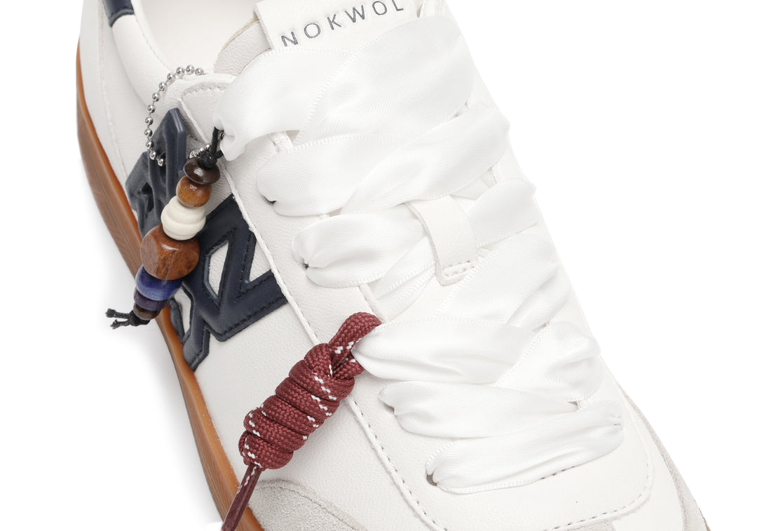 Cosmic White/Navy Leather