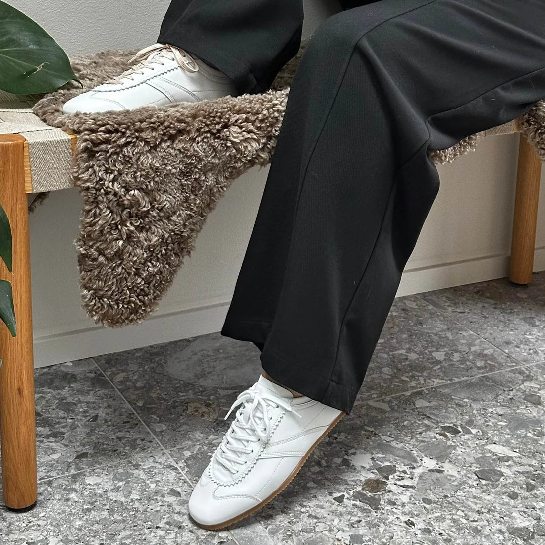 Shade White Leather 1256